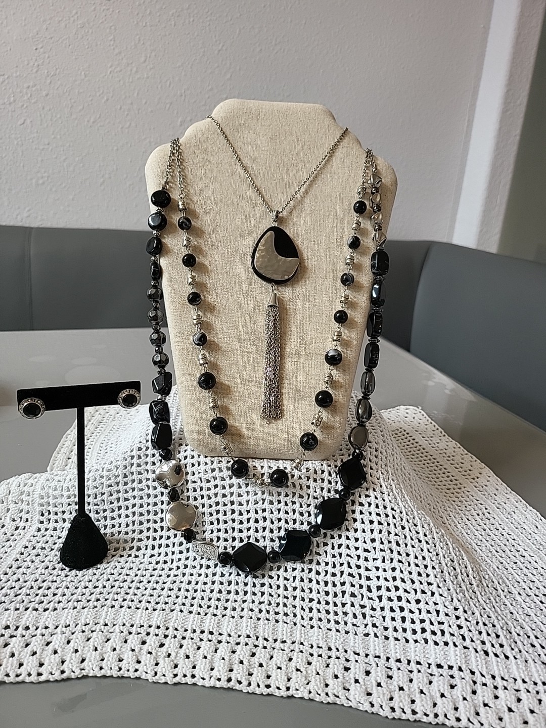 Vintage Necklace Earrings Black Silver Gold Mezanite Rhinestones Jewelry B9