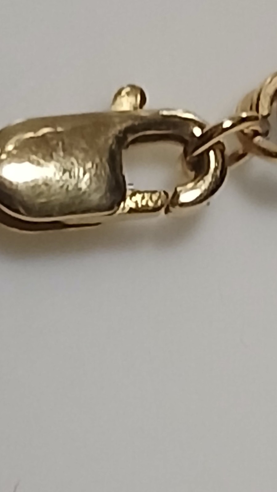 9ct Yellow and white Gold Bracelet.