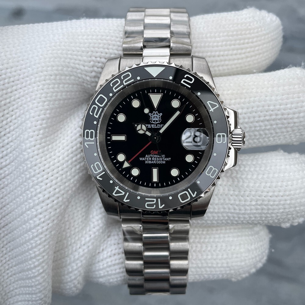 Steeldive SD1993, GMT, ‘Bruce Wayne’, NH34, Sapphire, Lume, 300m Diver, Diving