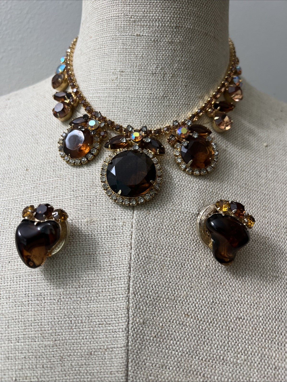 VTG D&E Juliana Root Beer Glass & Topaz Rhinestone Runway Necklace & Earrings