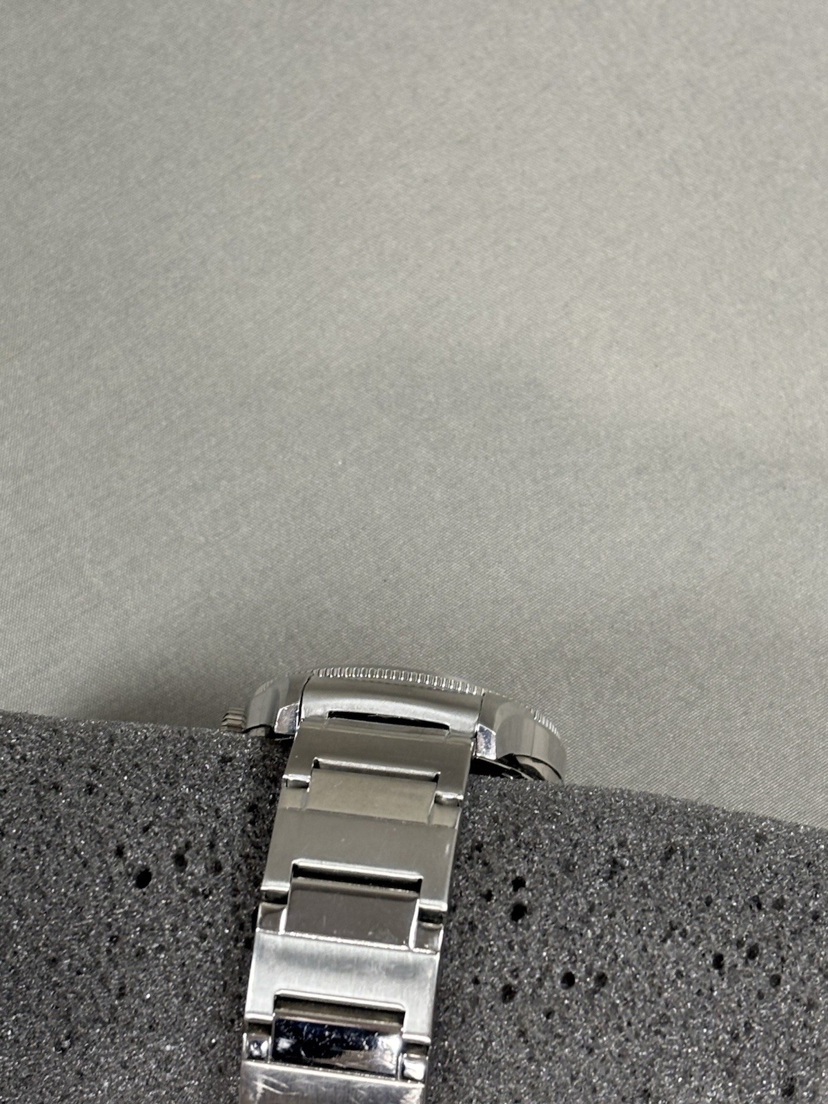 Fossil Bud Light PR-5369 NFL Football Beer Sponsor Mens Watch New Battery 43MM