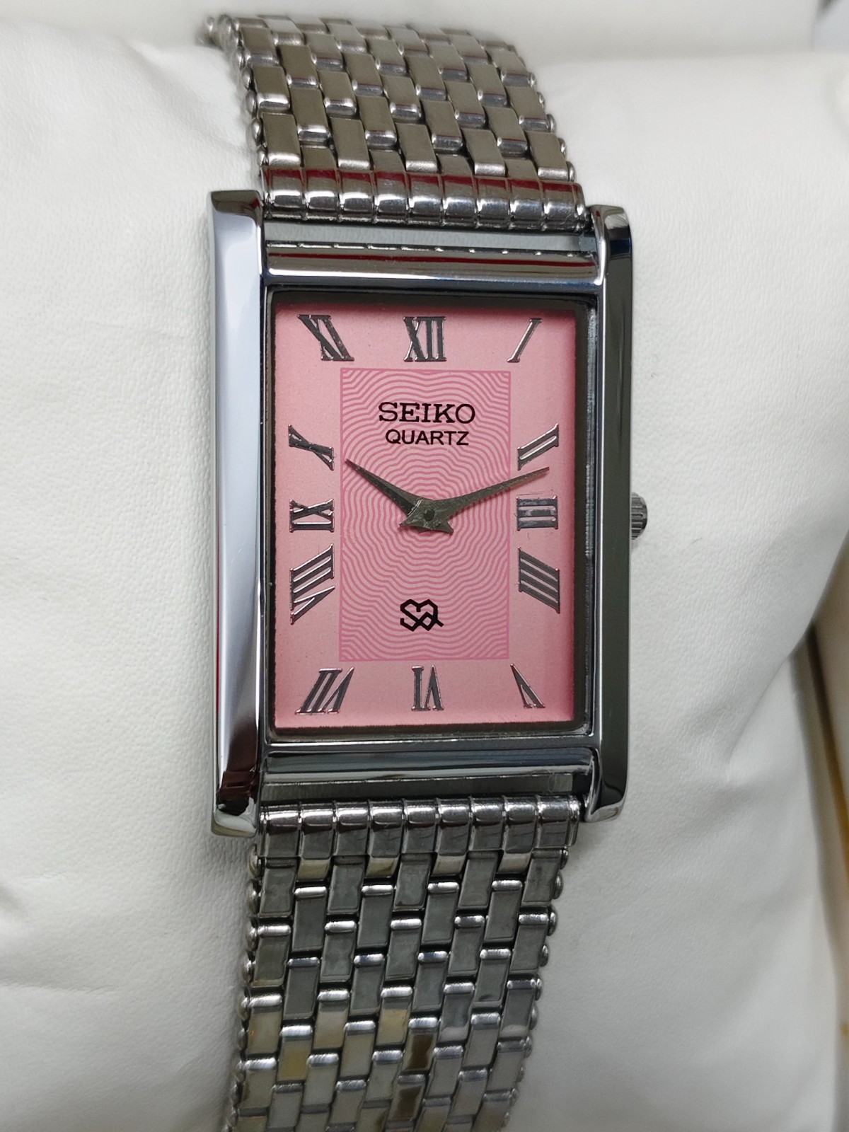 Vintage Refurbished Seiko Slim Tank Pink Quartz Japan Men s Wrist Watch