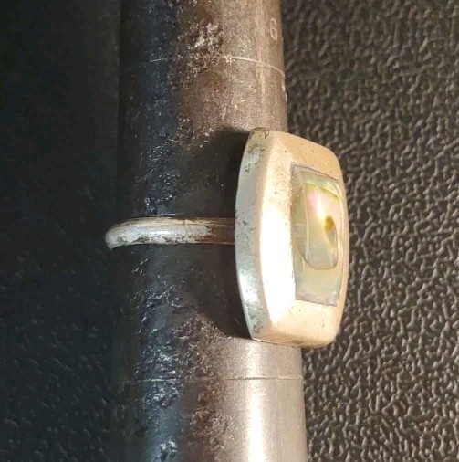 3.2 Grams Size 7.0 Sterling Silver Southwest Abalone Ring Old Pawn