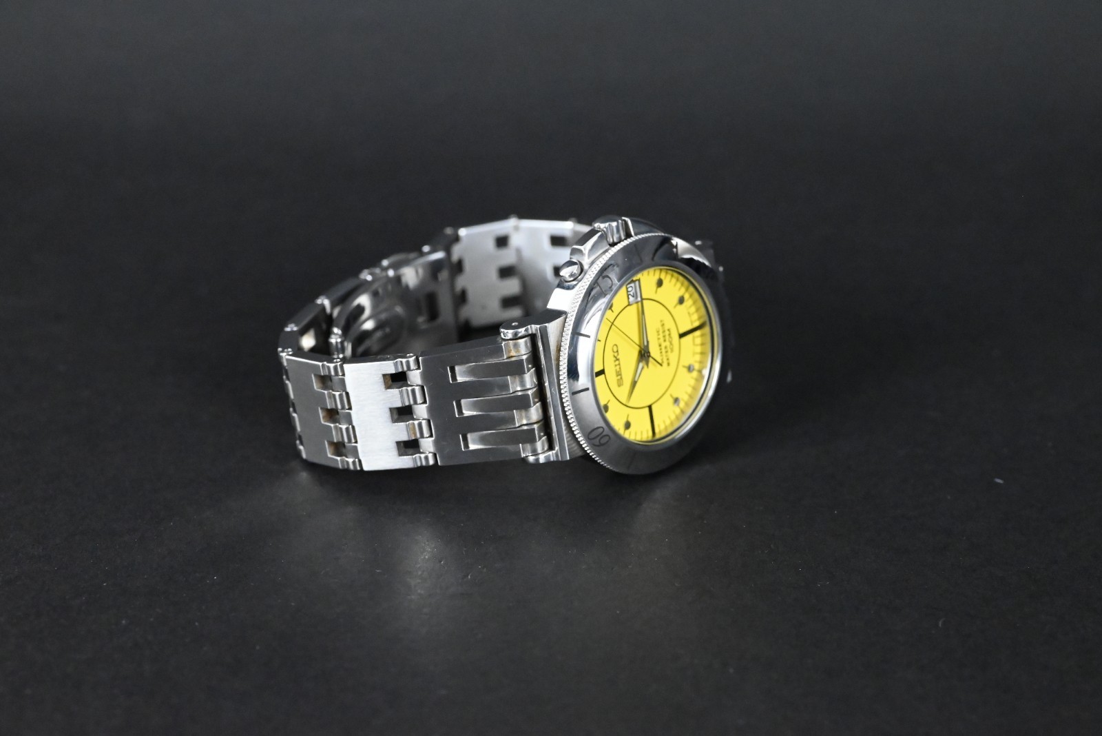 SEIKO 5M42-0G90 VINTAGE KINETIC YELLOW DIAL 39 MM (NOS & ORIGINAL & FULL SET)