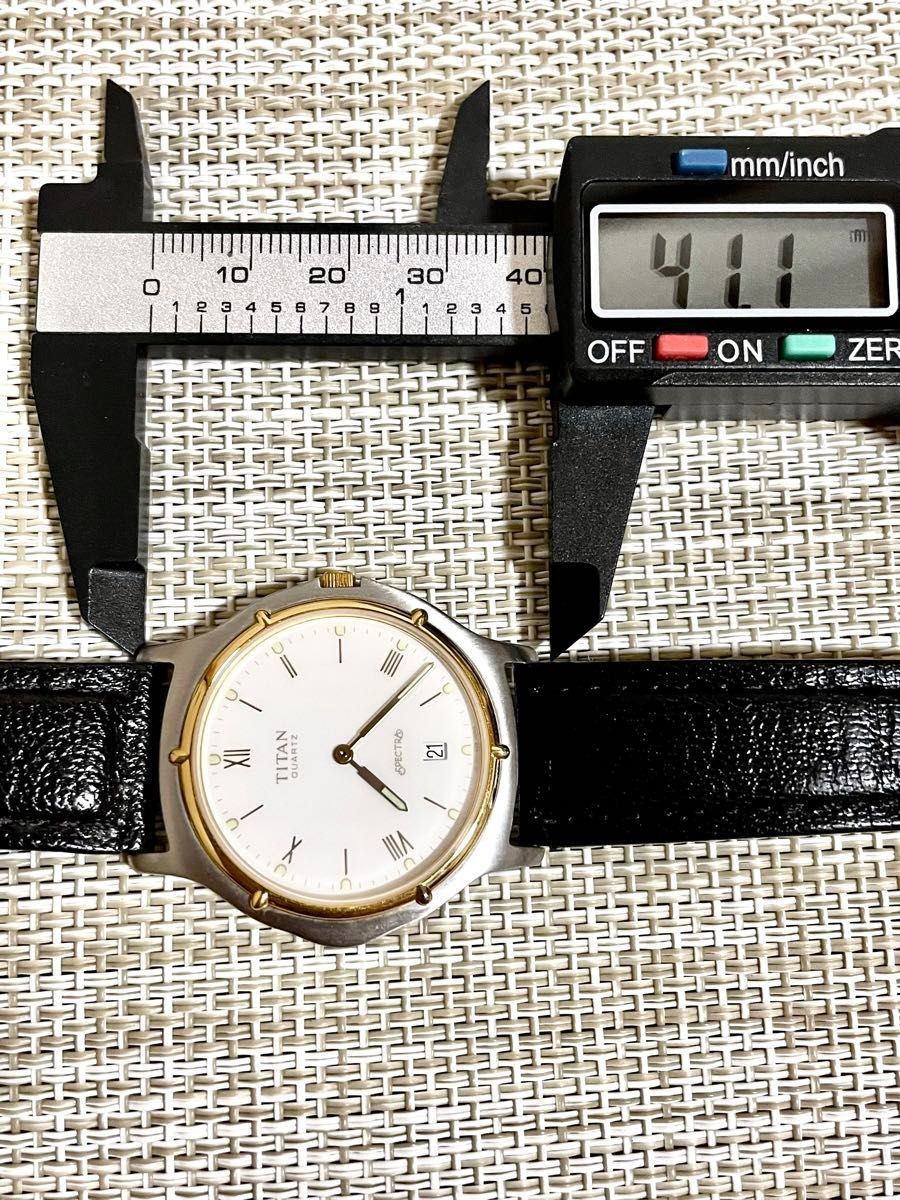 CITIZEN Quartz (Battery) Gold NOS