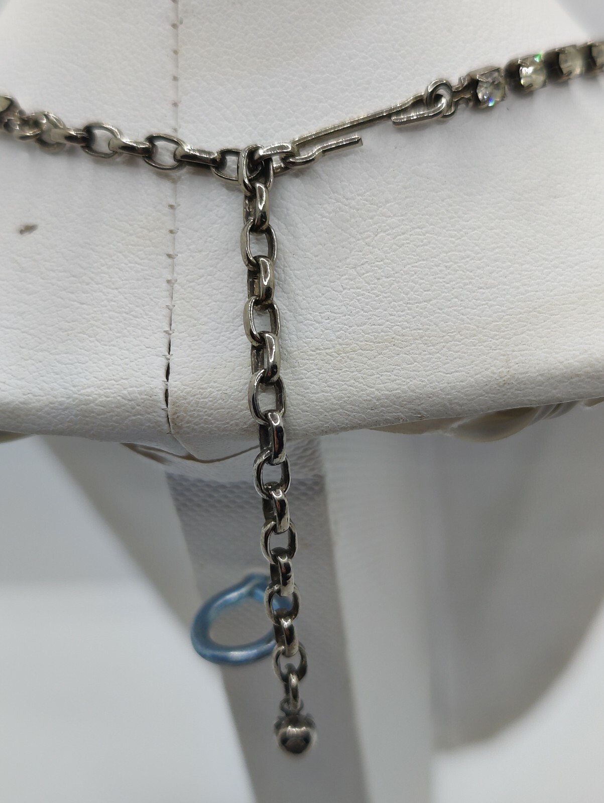 Beautiful Vintage Clear Stone Necklace With Drop Pendant Hook Clasp A6