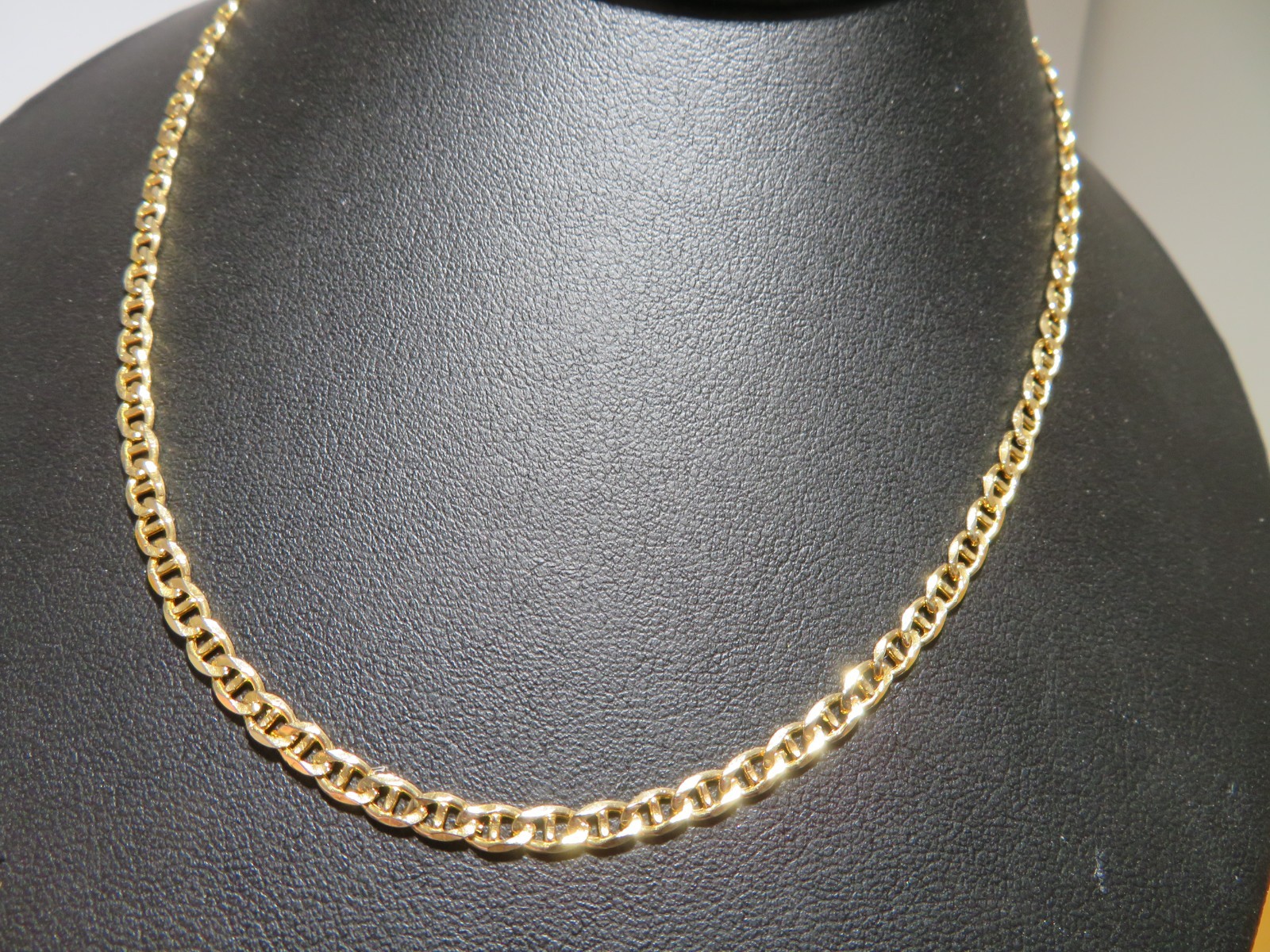 14K YG GUCCI LINK CHAIN 20″ LONG 3.54 MM WIDE 11.10 grams (AI-3012)