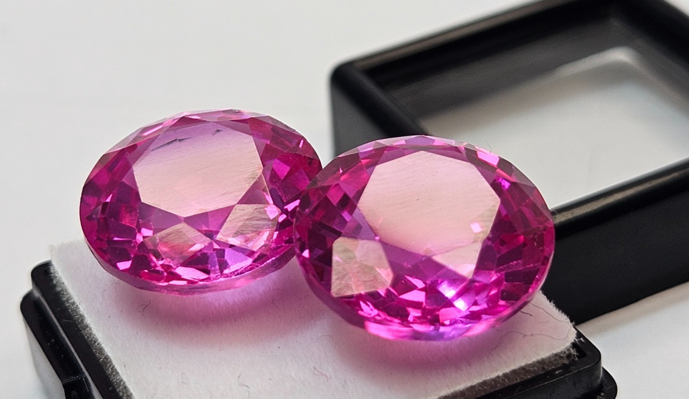 Pink Sapphire 35-36 Ct Round Cut Natural Gemstone Pair For Jewellery Making