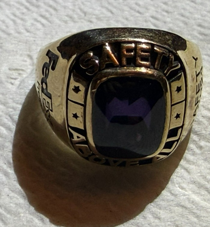 Fed Ex X Freight Serving America Safely, 10k Gold Ring Size 10 FedEx Fed X