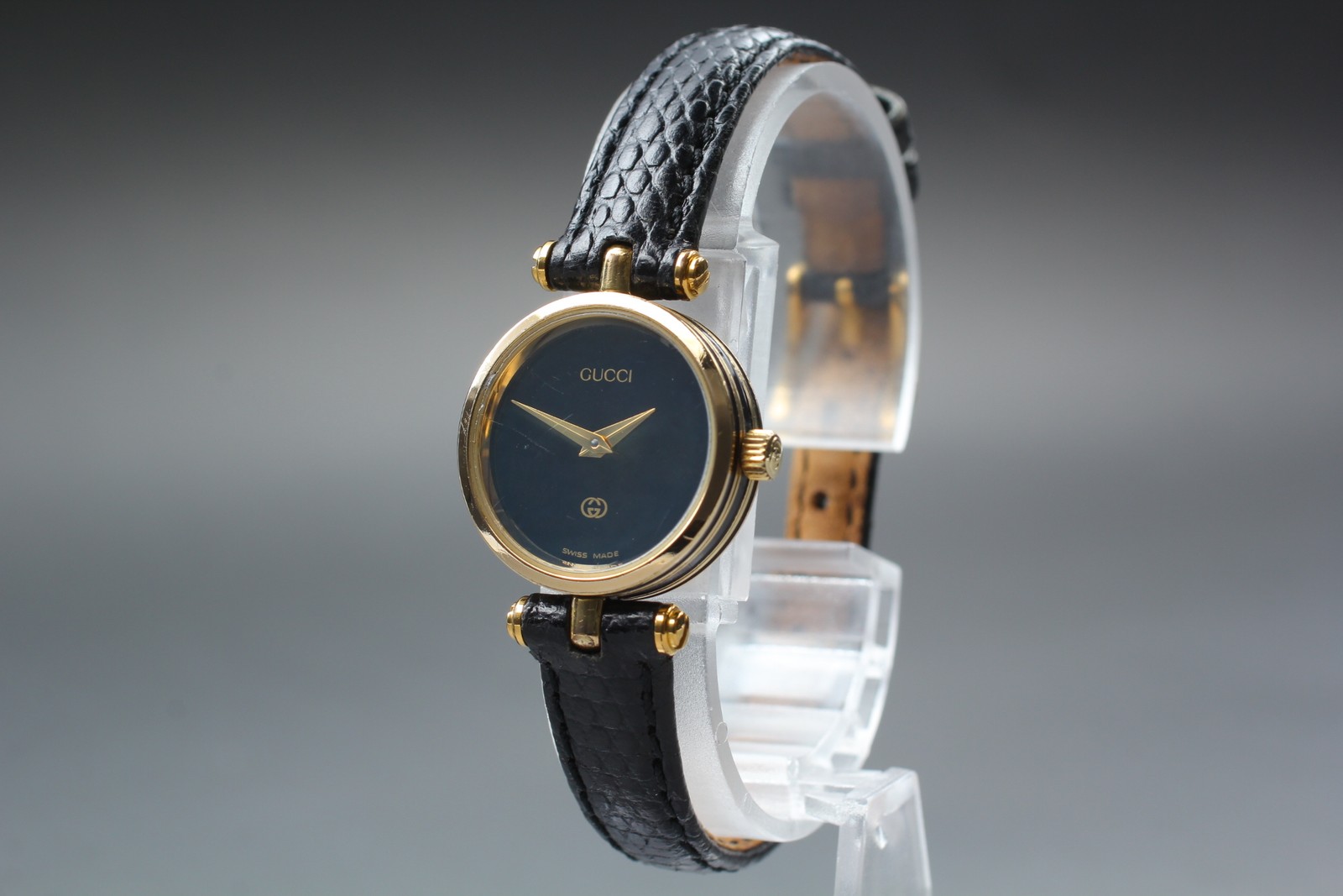 [Exc+5] GUCCI 2000L 21mm Gold Tone Quartz Watch Black Dial From JAPAN