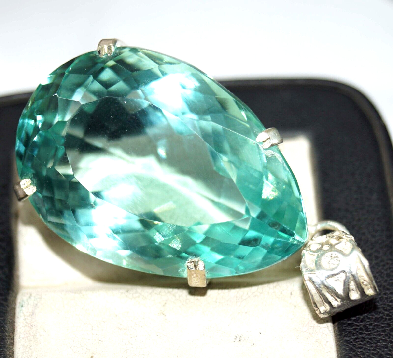 GIE Certified Natural Ocean Blue Topaz Pendant Pear Cut Loose Gemstone 97.95 Ct