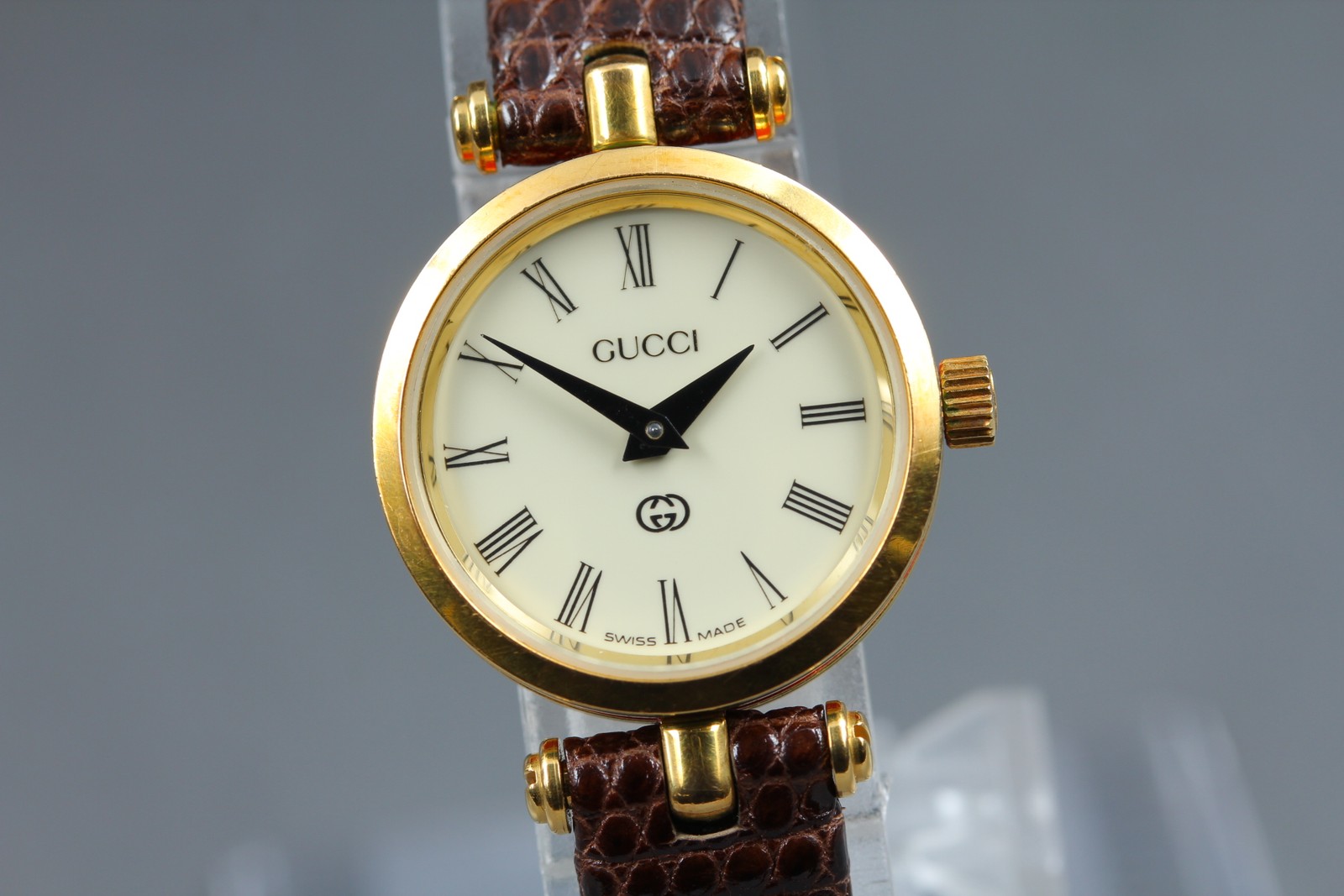 [NEAR MINT] Gucci 2000L Sherry Line Vintage Gold Quartz Ivory Dial Women’s Watch