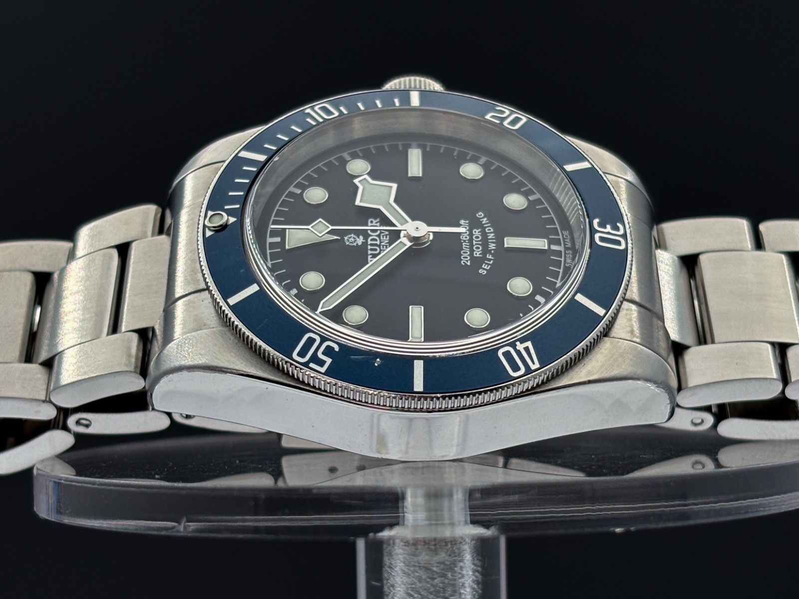Tudor Black Bay 79220B Smiley ETA Rose Dial Blue Bezel Full Set 41mm