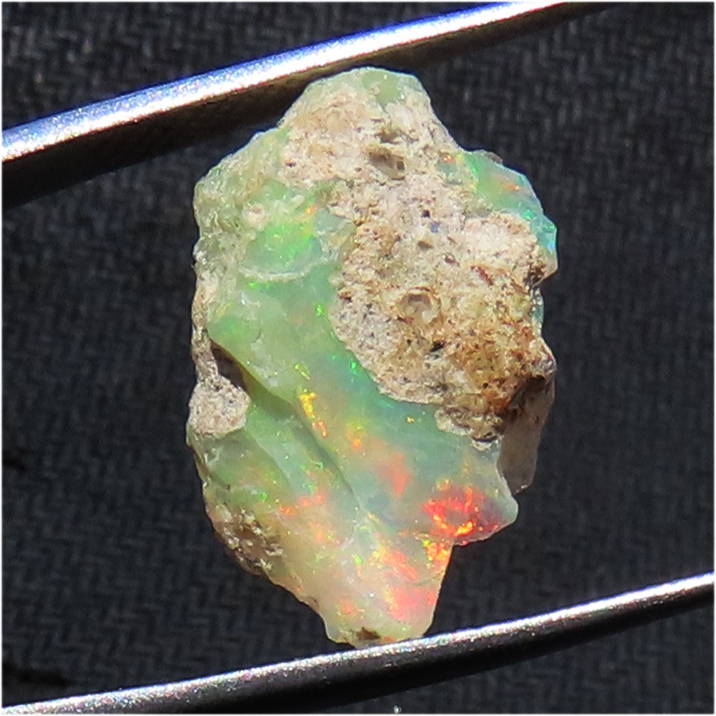 natural stunning fire ETHIOPIAN OPAL ROUGH specimen 6.45 Cts. (12x18x07 mm) g57