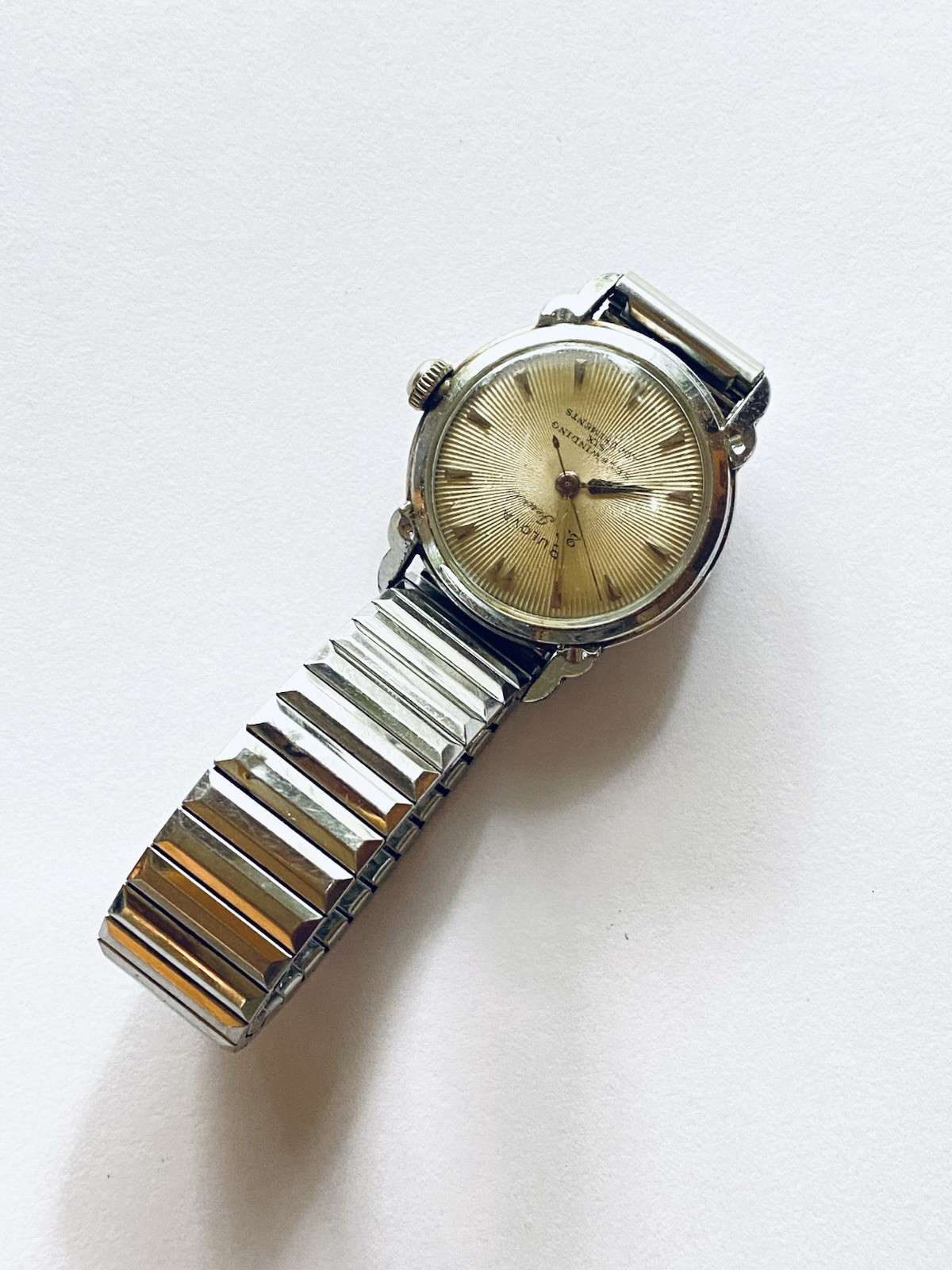 Vintage Bulova Mens 23 Jewel Self-Winding Six Adjust Automatic 32mm Wristwatch