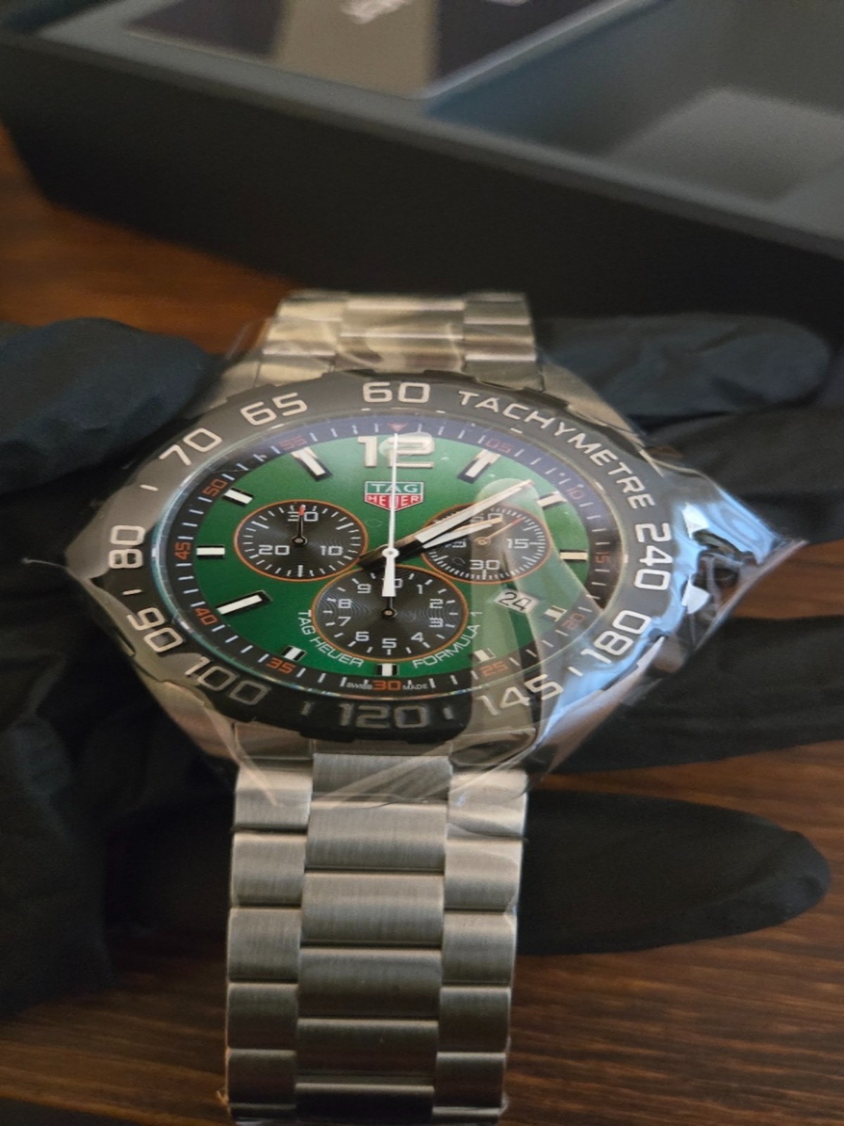 TAG Heuer Formula 1 Chronograph Green Dial Steel CAZ101AP.BA0842