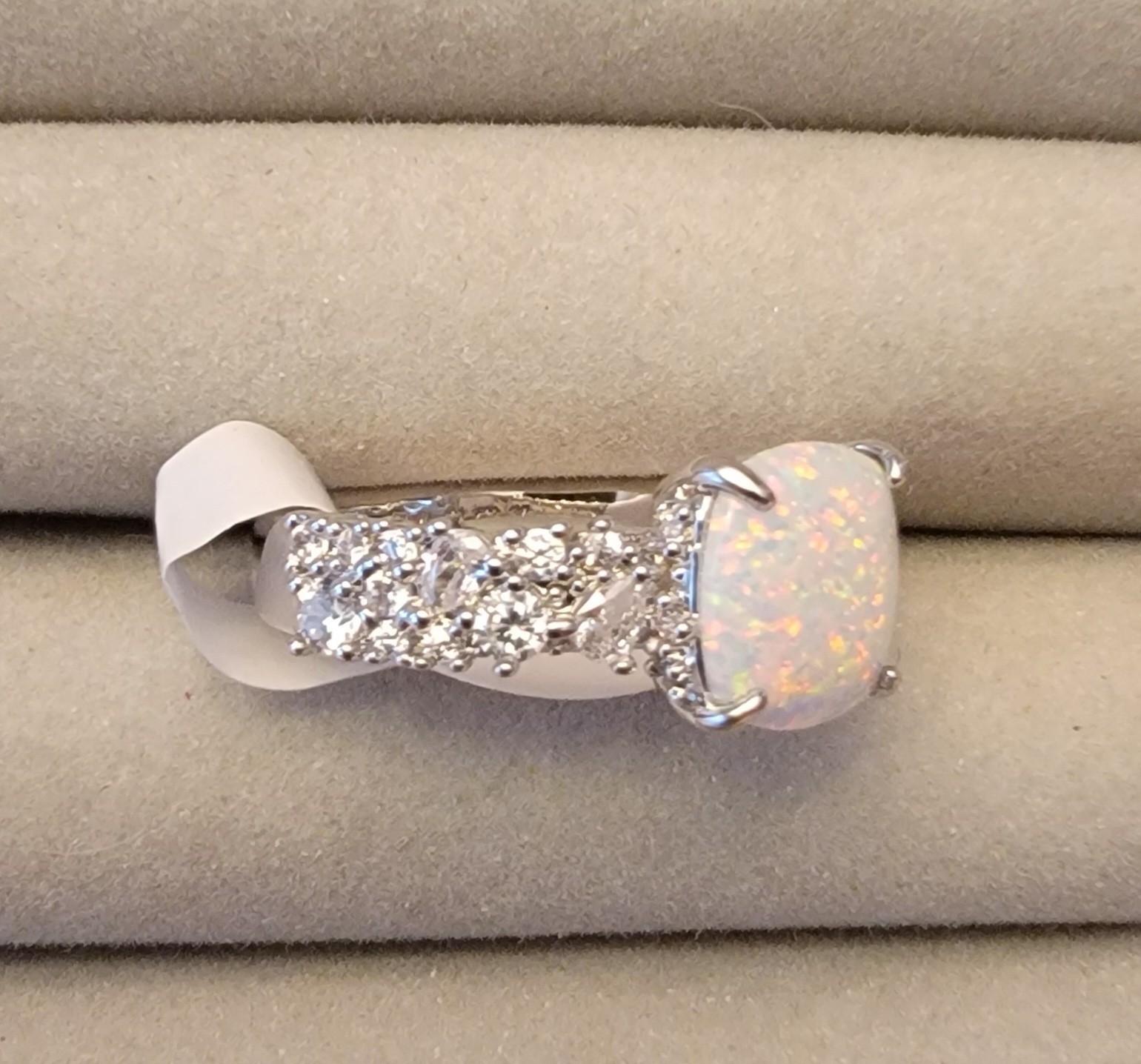 Jewel Bomb Party Ring Size 7 Shimmering Bliss OG Opal With Rodium Plating