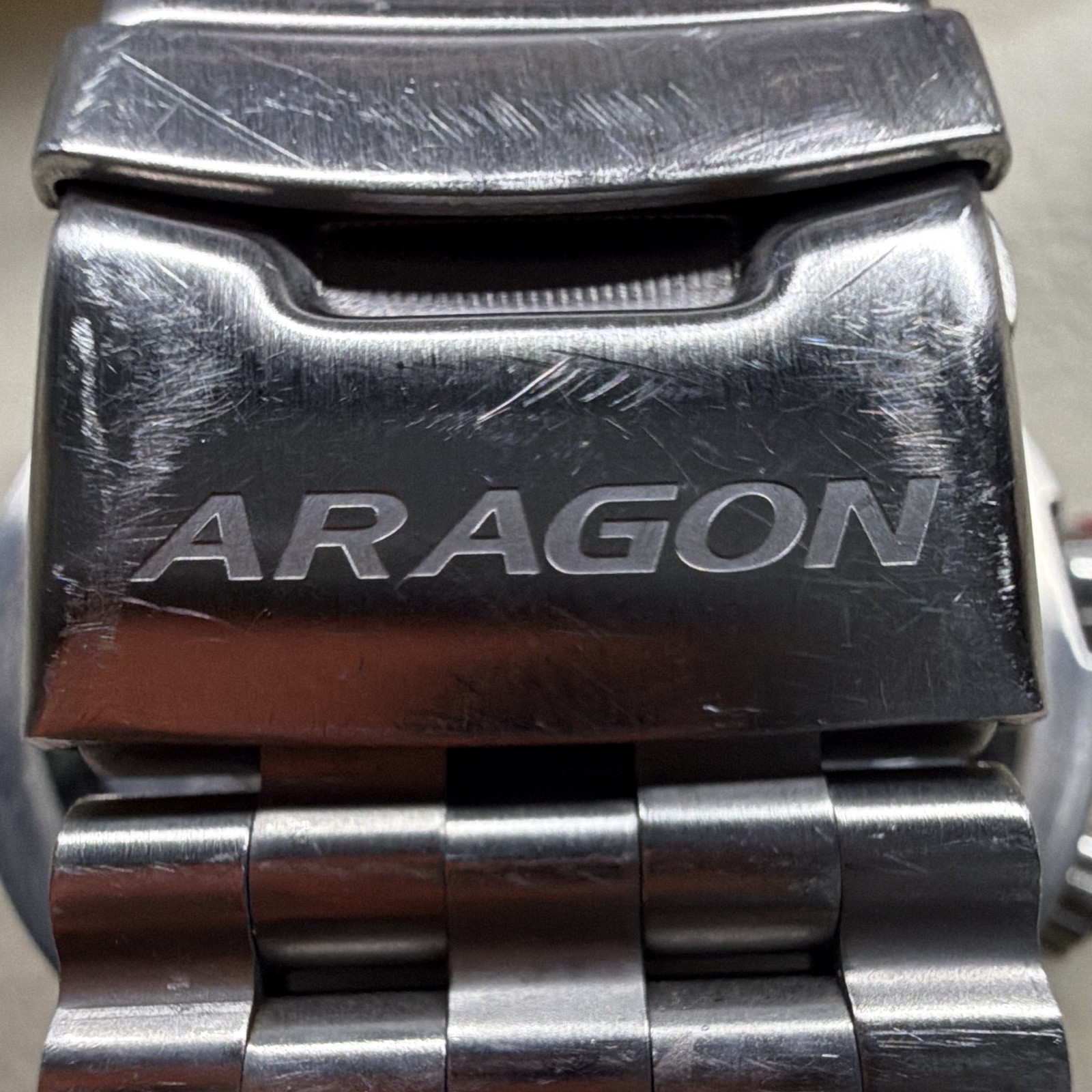 Aragon Quartz Diver 200m 50mm Blue Dial Green/Silver Bezel SS Bracelet Day/Date
