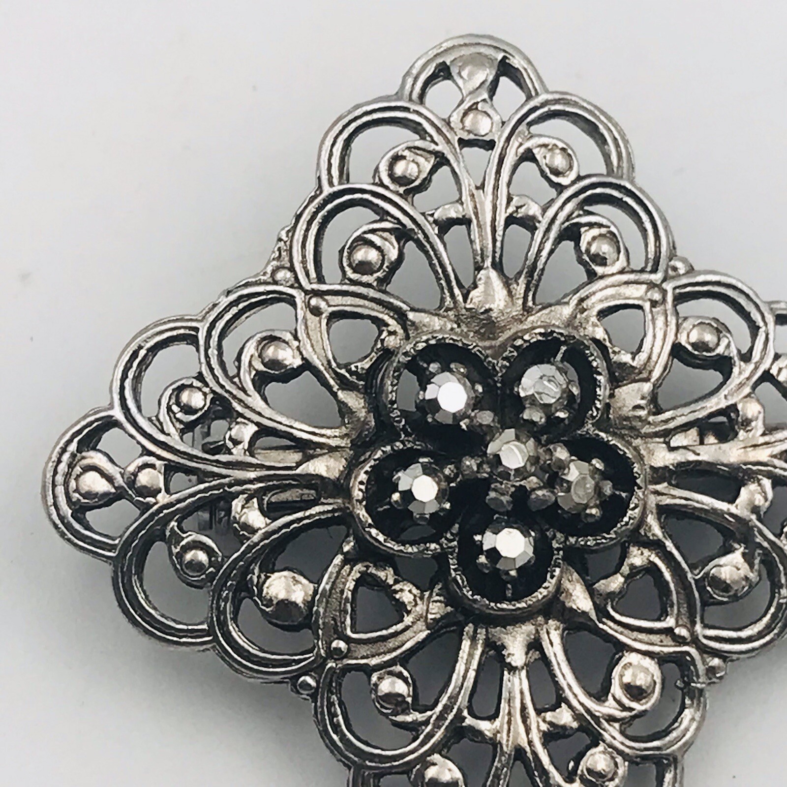 Silver Tone Clear Rhinestone Square Pin Brooch 1.25″ x 1.25″