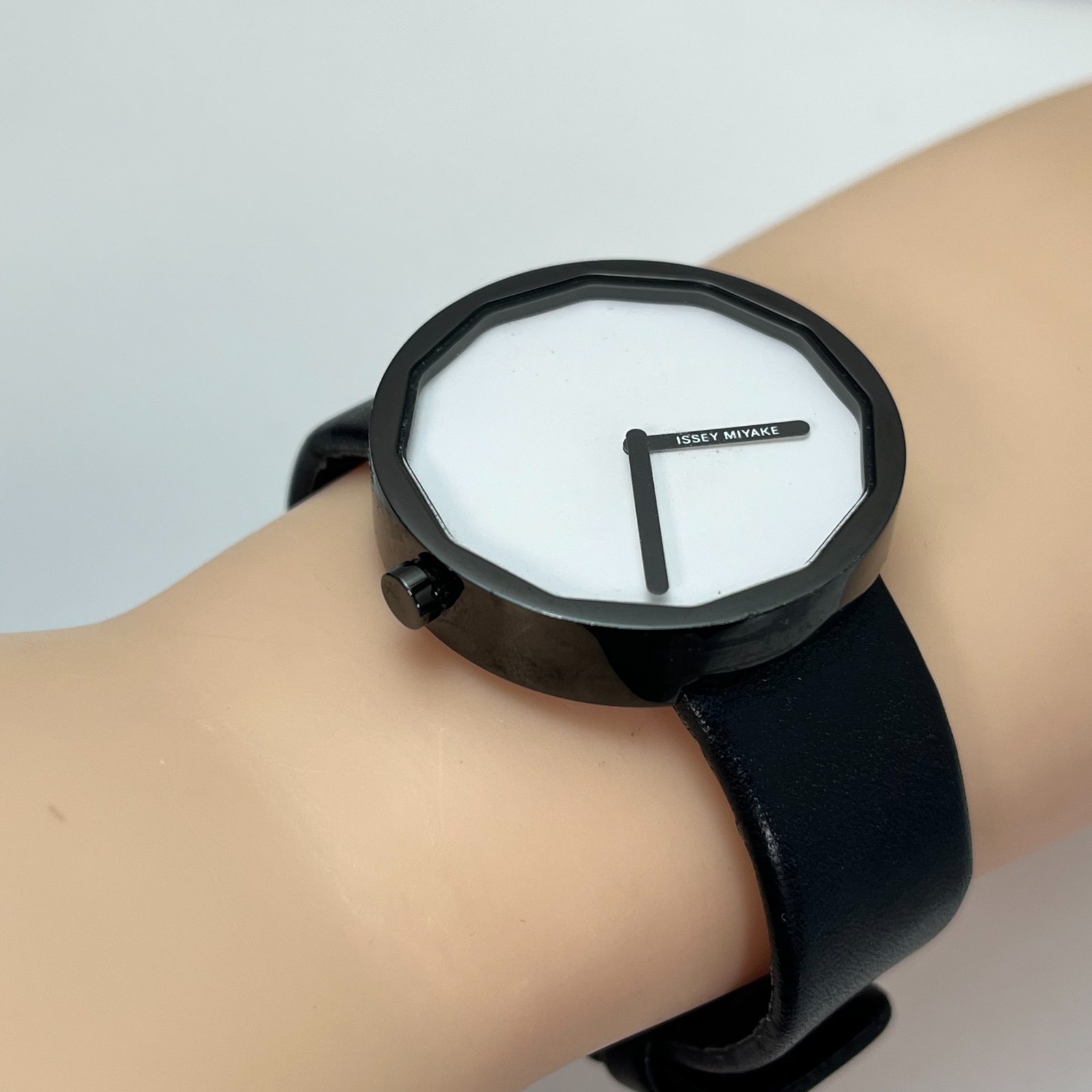 Seiko ISSEY MIYAKE TWELVE Unisex Qz Watch by NAOTO FUKASAWA JAPAN w/Box #203B