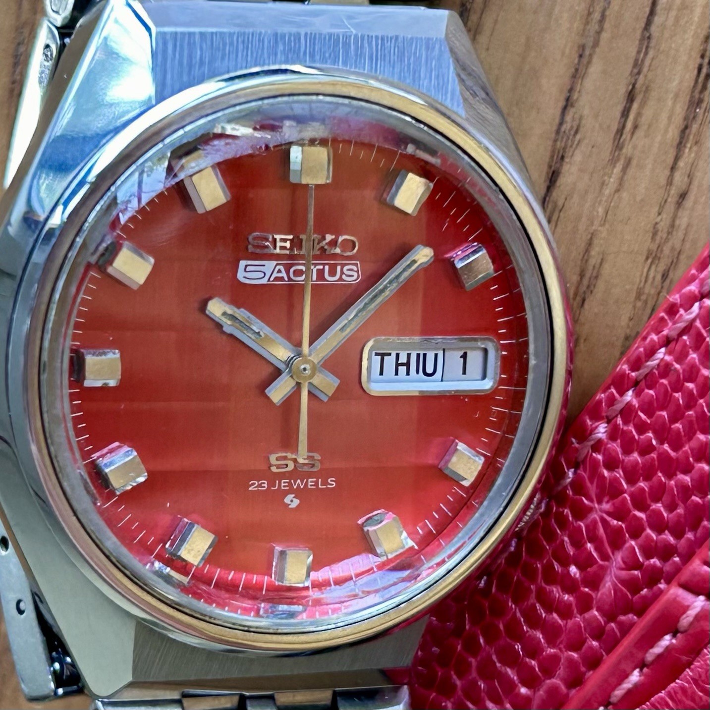 Vintage 1973 Seiko 5 Actus SS 6106-8680 On Original Bracelet – Proof Of Service