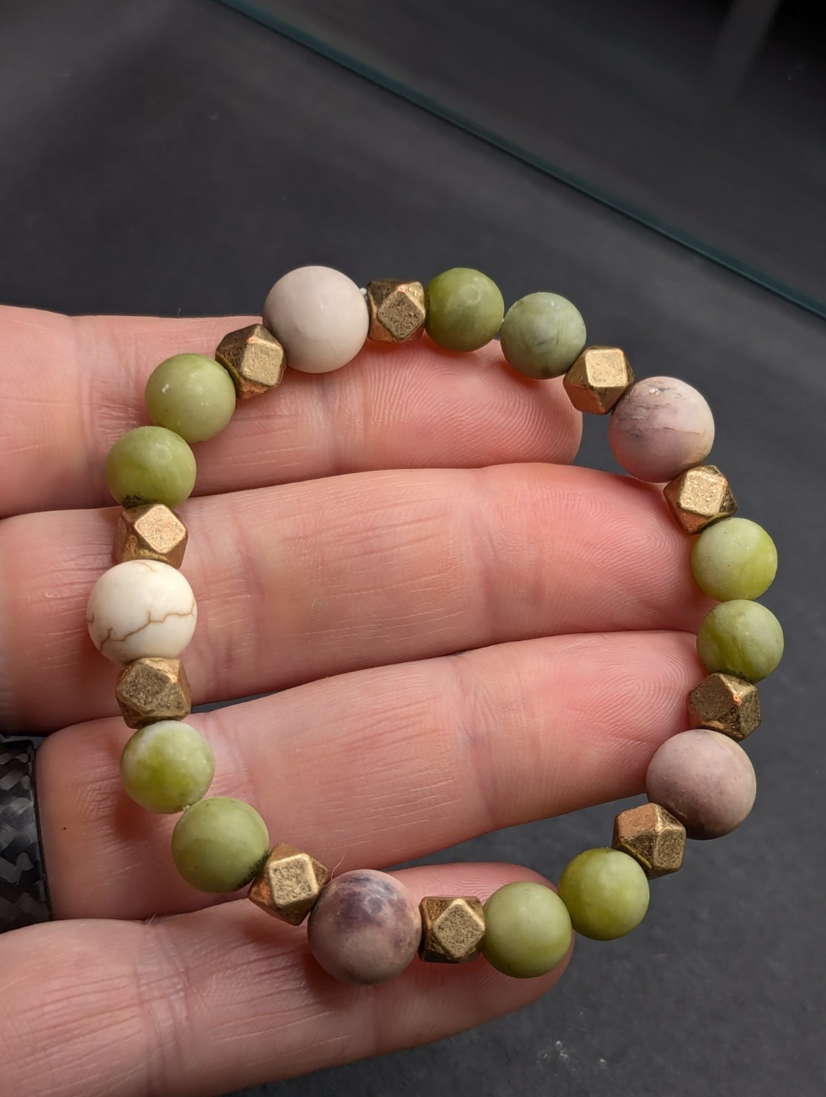 Women’s Boutique Green Pink Stone Beaded Stretch Bracelet (16cm) S Wrist