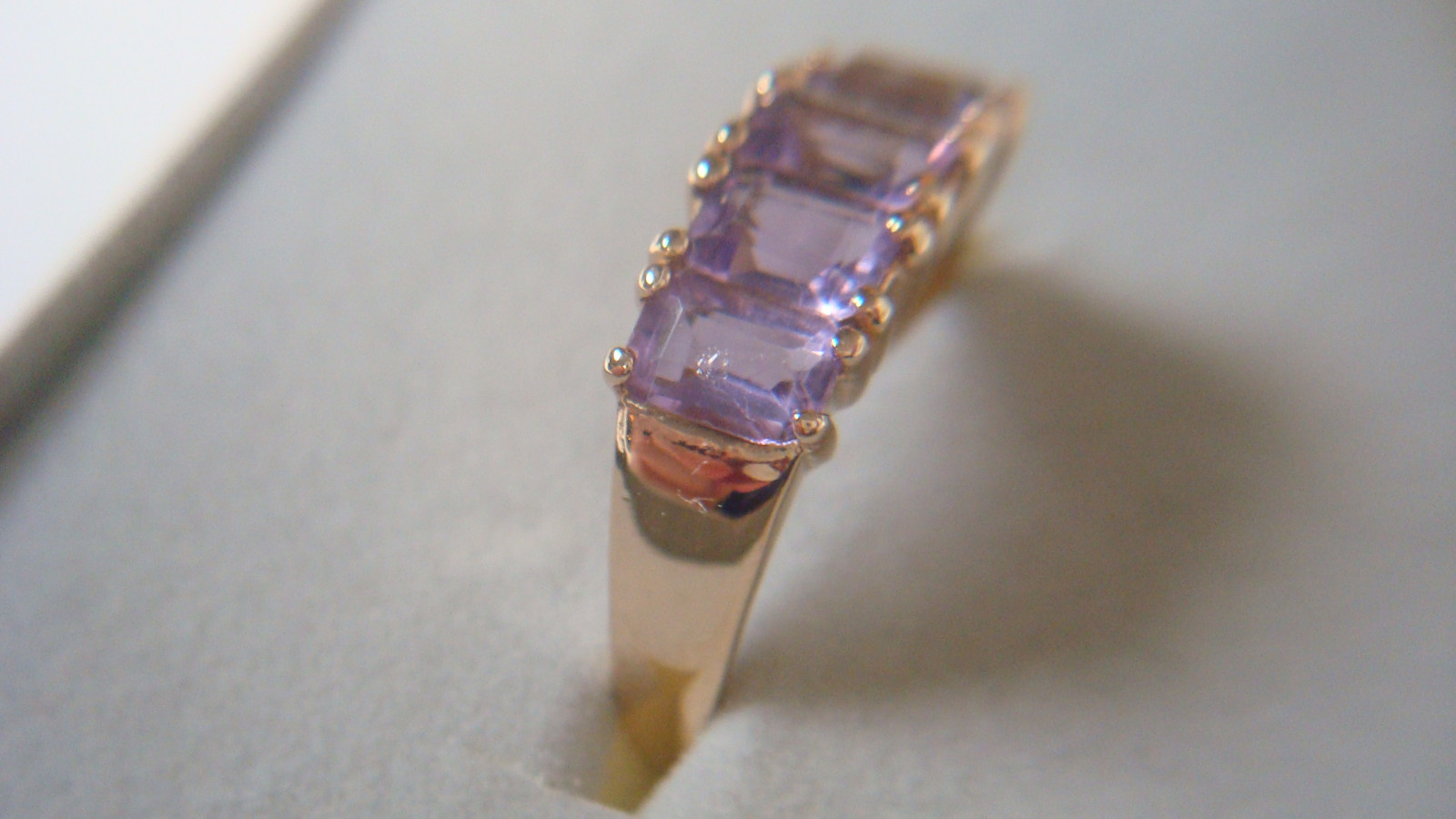 14K yg 4-Across Amethyst Ring – 3.5 Grams – Sz. 8.75 – 1.5ctw. Approx (#BBg4)