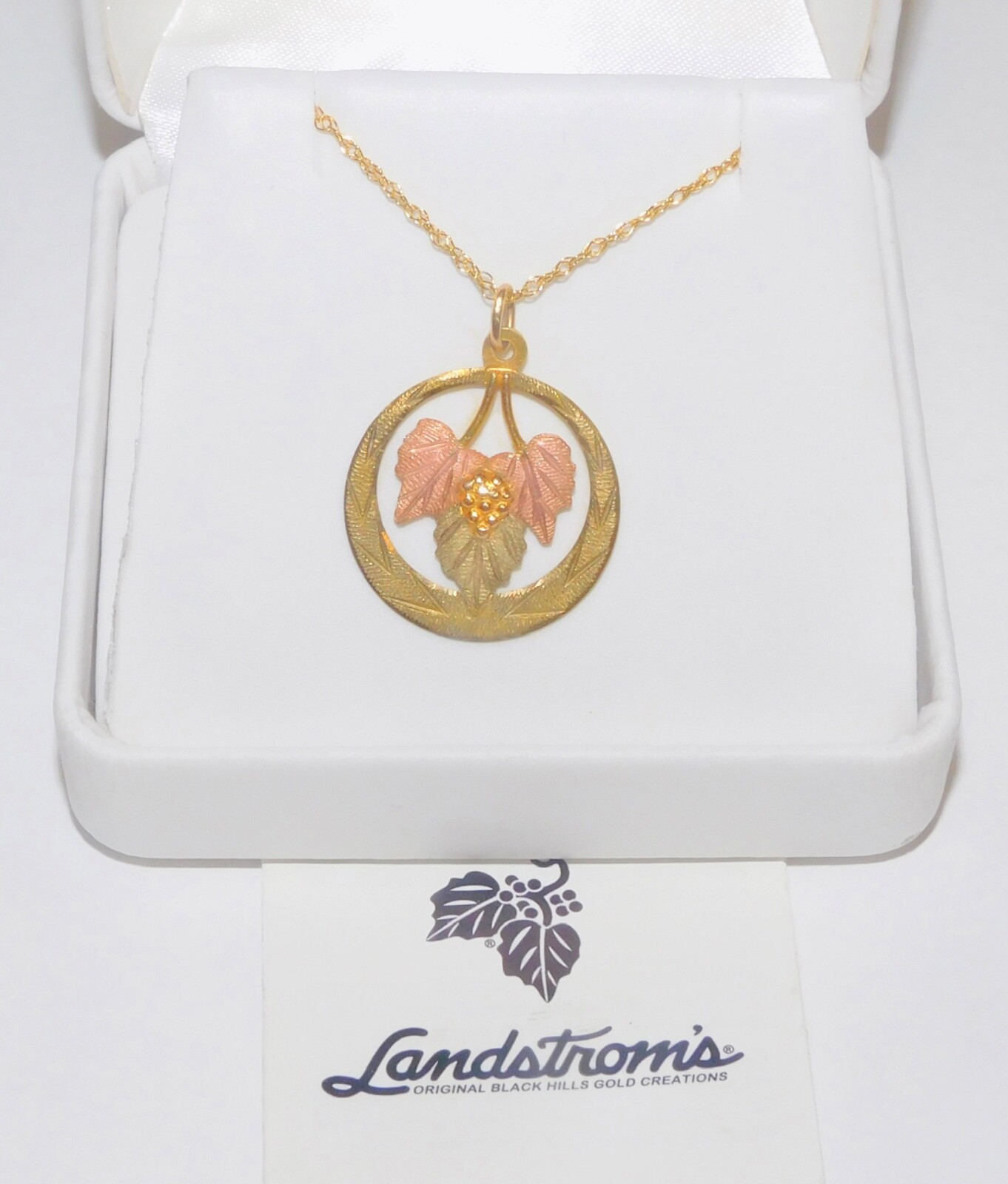 Black Hills Gold 10k Heart Shaped Leaves Pendant Necklace