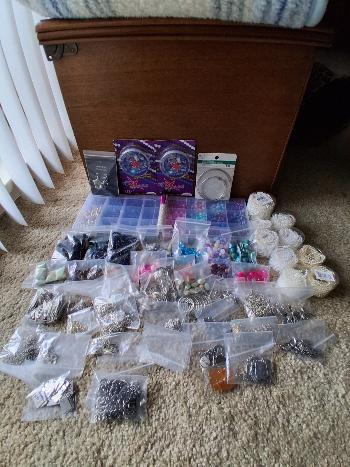 hildie & jo Mixed Lot Multicolor Beads Charms and elastic