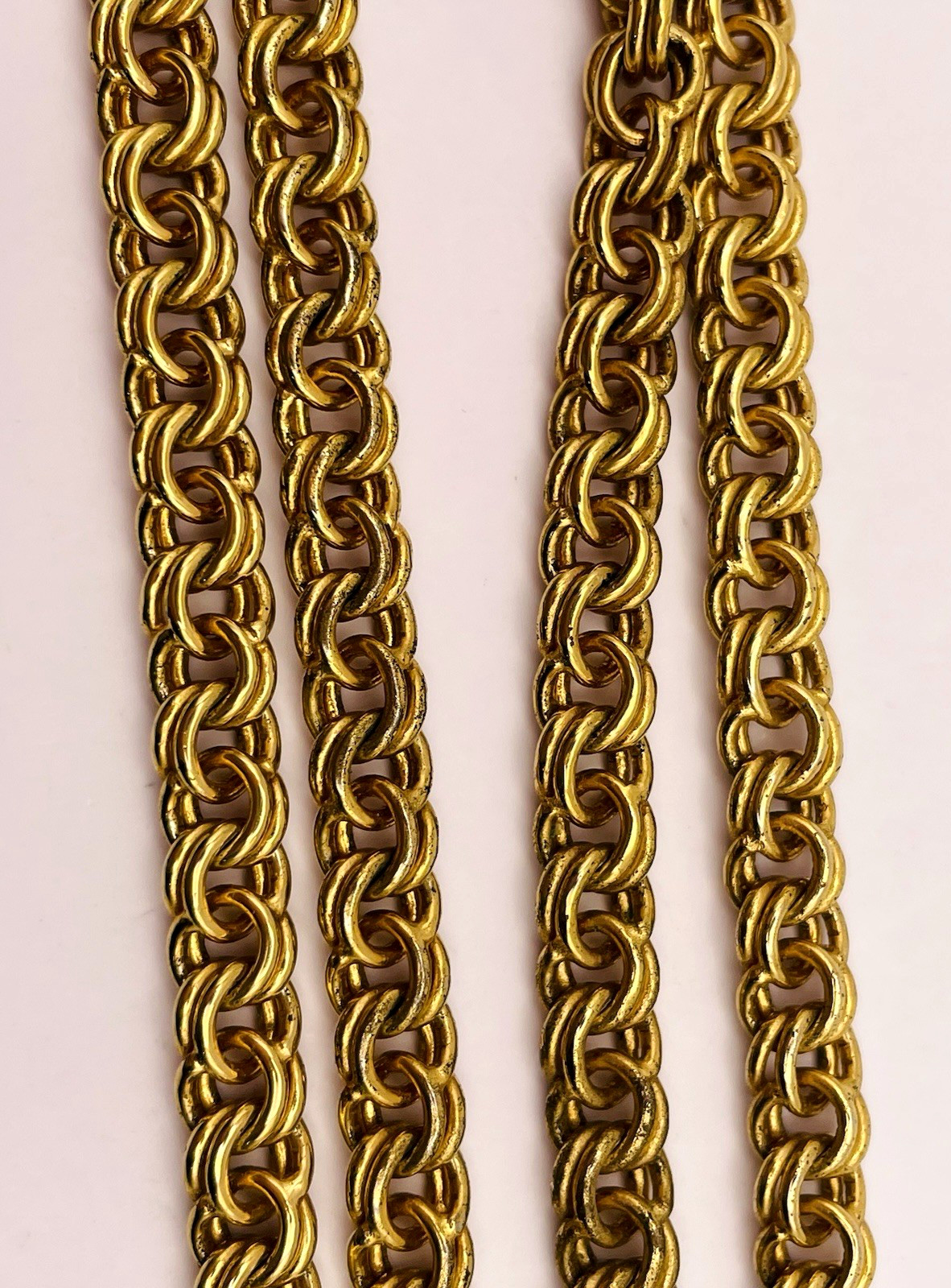 Gold Tone Double Loop Chain Necklace 23″