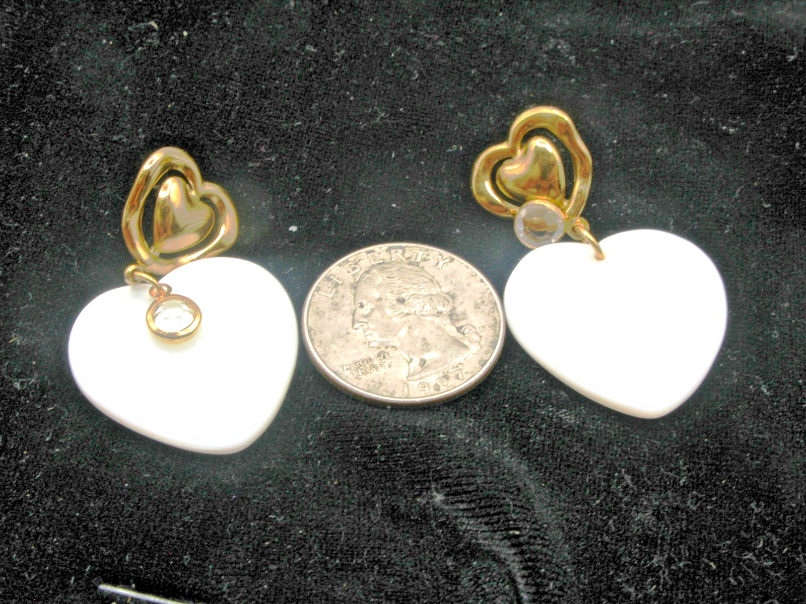 Opulent Luminous Shell Look Heart Dangle 18K Gold PVD Stainless Steel Earrings