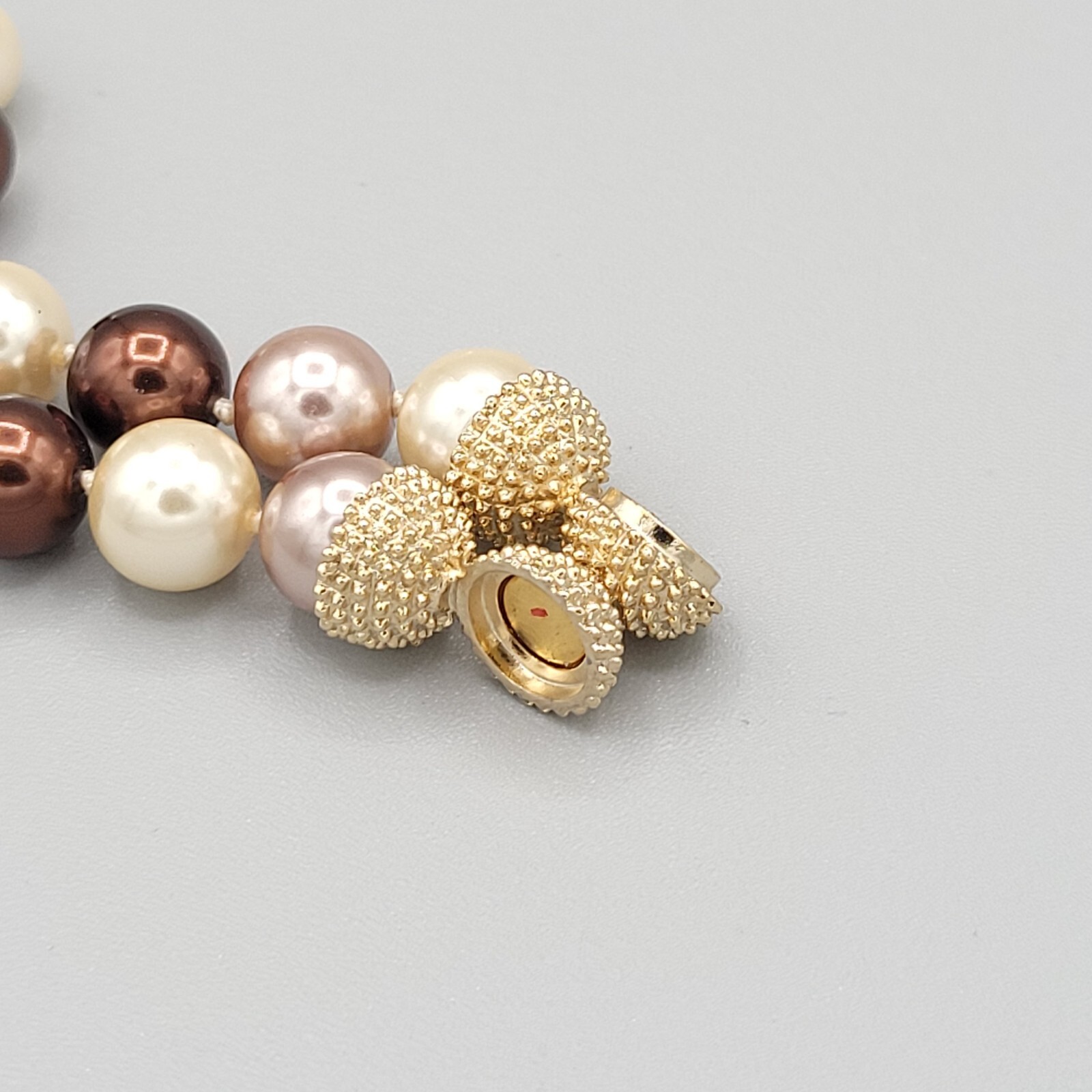 Womens Multicolored Imitation Pearl Beaded Bracelet Magnetic Closure 6 1/2 in