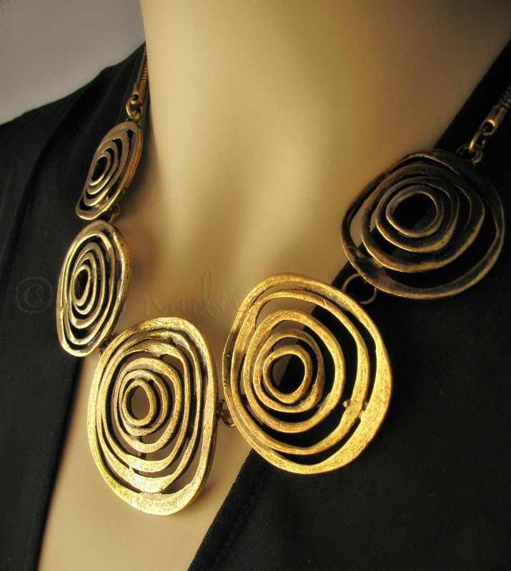 Gold Tone Spiral Circle Statement Necklace Modern Geometric Fashion Jewelry