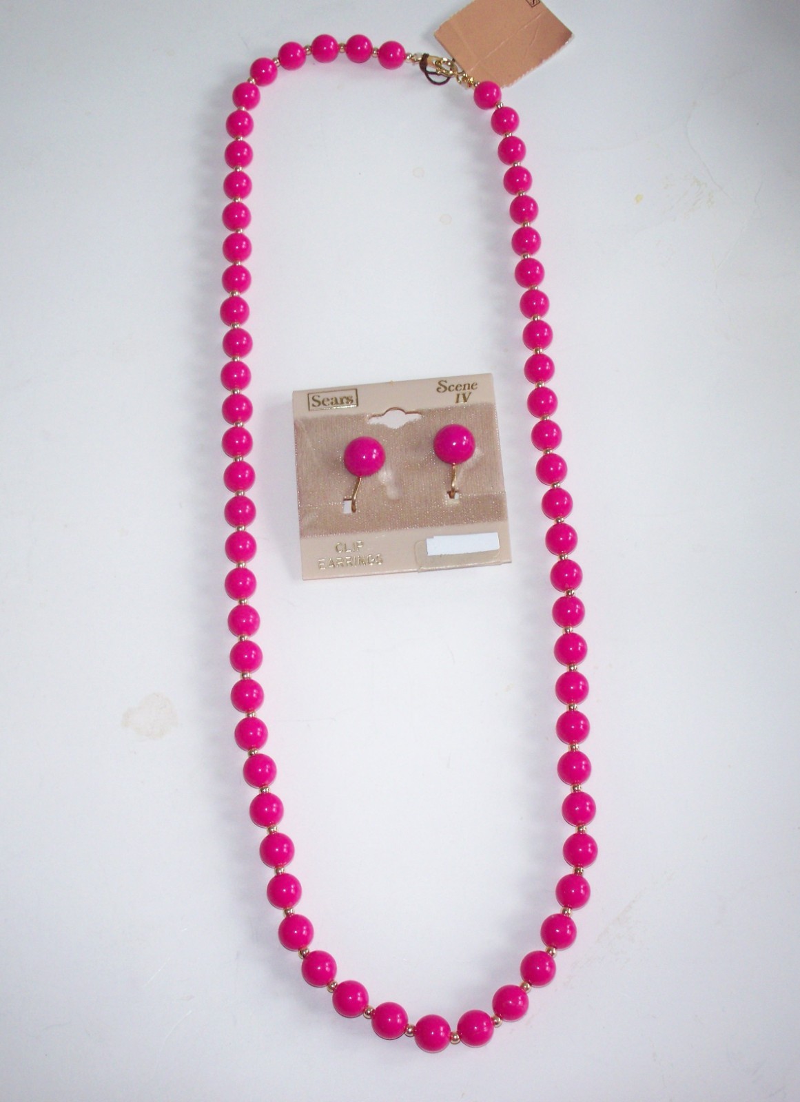 NEW Jewelry Set 24”L Necklace & Clip Earring Color Fuchsia/Pink – O12