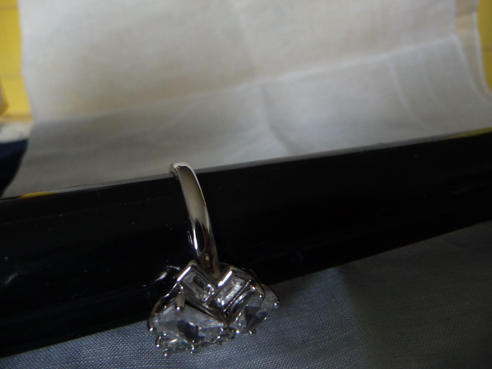 CLUSTER FAUX DIAMOND RHINESTONE MARKED NVC SILVER TONE SZ 11 RING #10/12-Q
