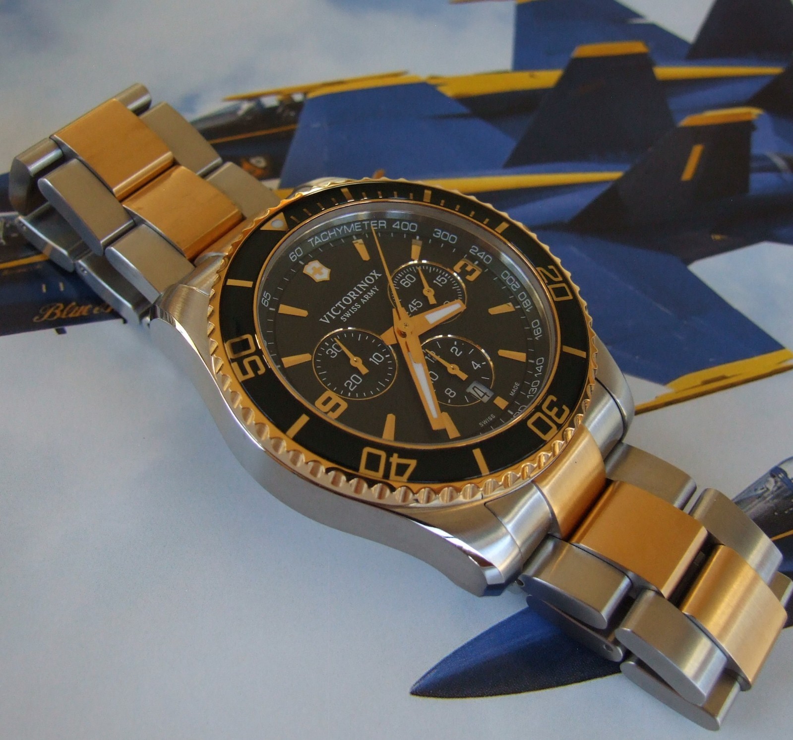 VictorINOX SWISS ARMY~MAVERICK GS GREEN/GOLD CHRONOGRAPH~Ratchet Bezel~43mm~LNEW