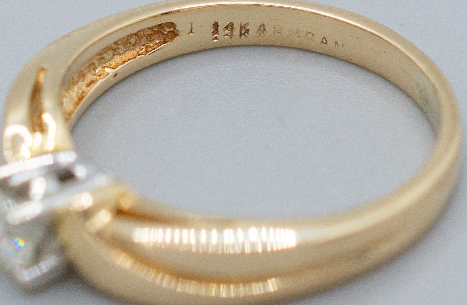 (MA5) 14K Yellow Gold Solitaire Diamond Ring .15 ctw 2.4 Grams Size 4