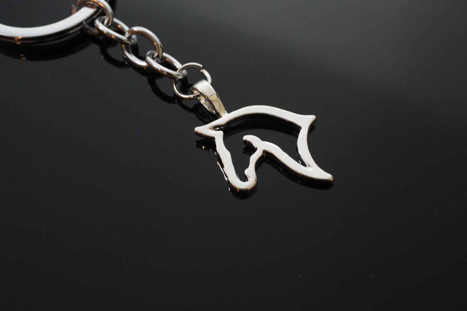 Beautiful Horse Head Hollow Outline Charm Pendant Keychain Lover / Rider Gift