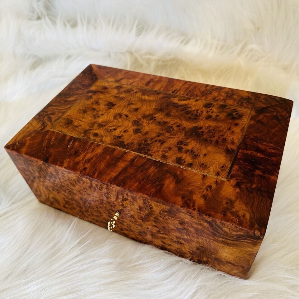 Burl lockable thuya wooden jewelry box holder with key Keepsake