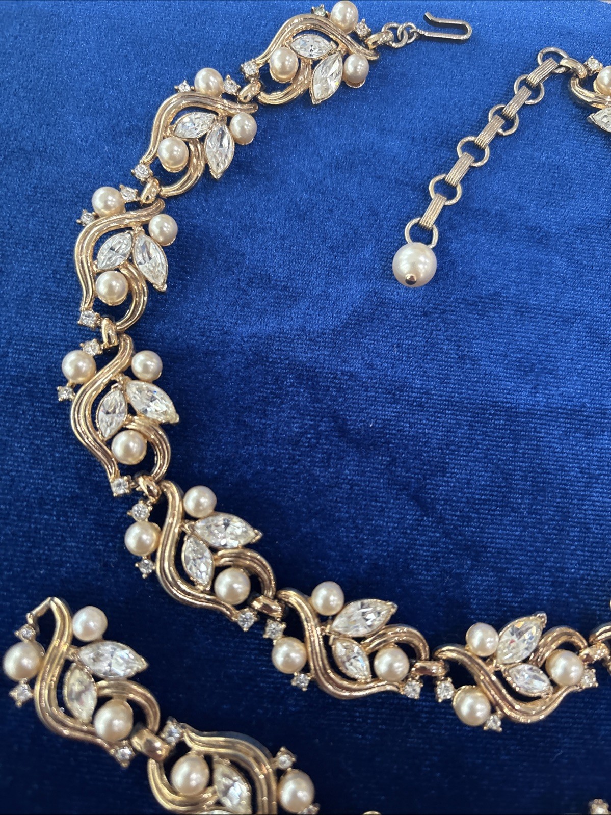 Vintage Midcentury Jewelry Set Signed Trifari. Goldtone, Faux Pearl & Rhinestone
