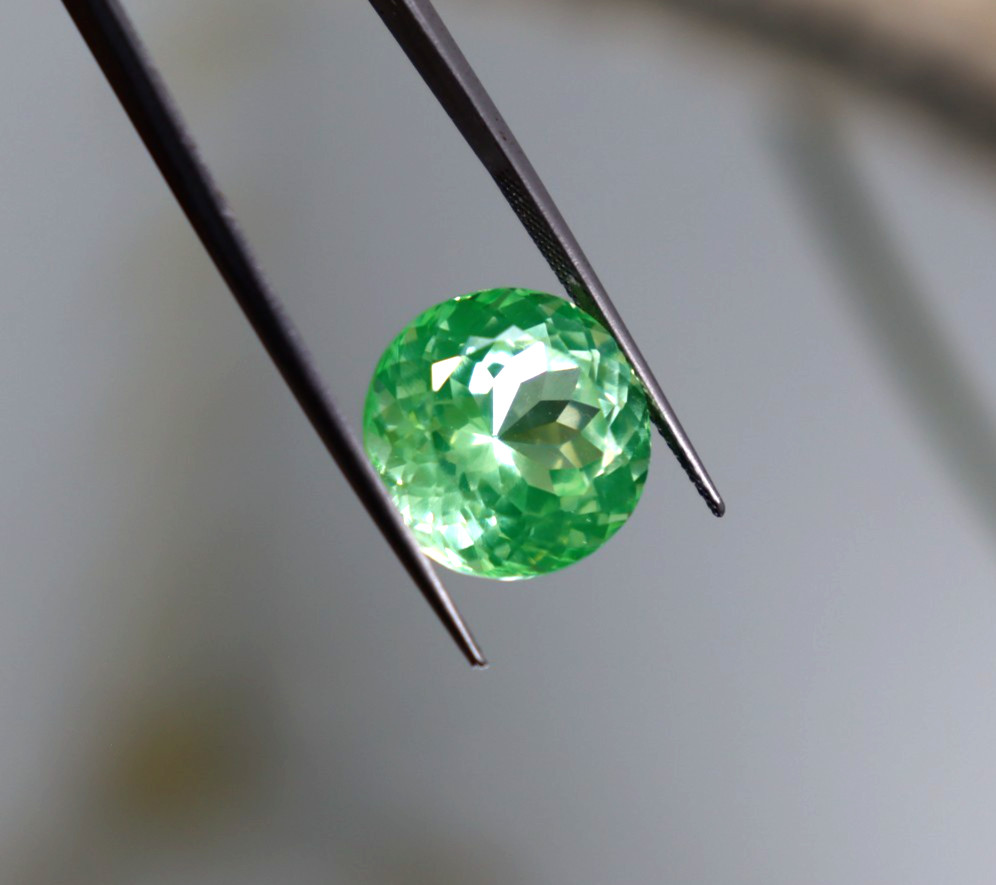 14Ct Rare Natural Green Spinel Round Cut Loose Gemstone 14x14x9mm