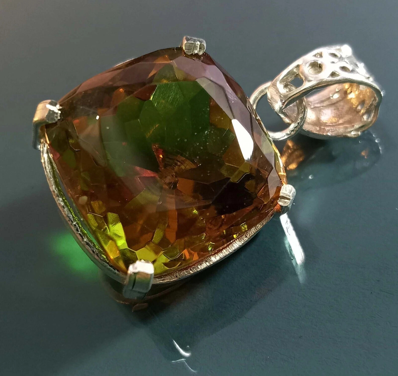 Alexandrite Pendant Cushion Cut 49-50 Ct Natural Loose Gemstone Locket Certified