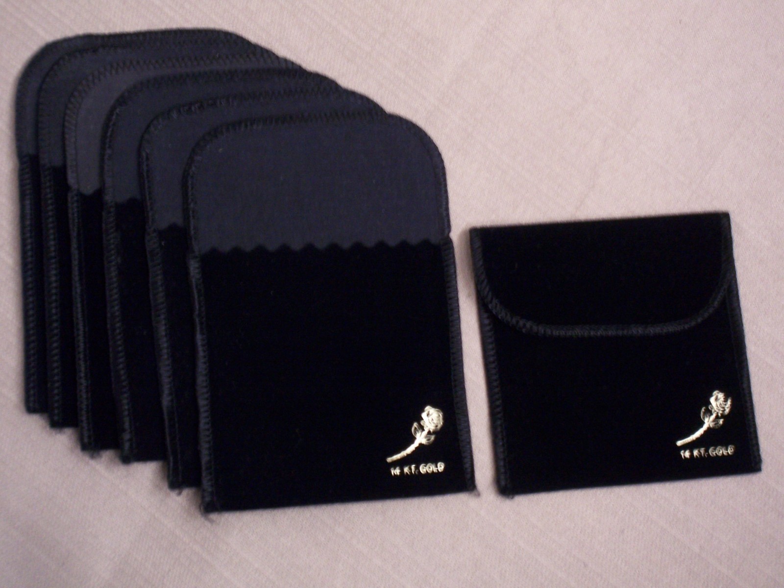 Mini velvet jewelry/compact/gift pouch bags-black-gold rose logo-open top-7 pc