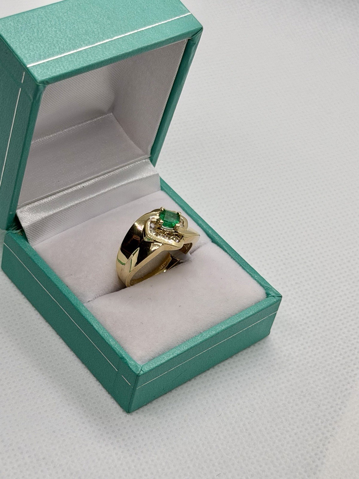 14K Yellow Gold Emerald Diamond Ring 0.45ct EM 0.27ct D 5.8g