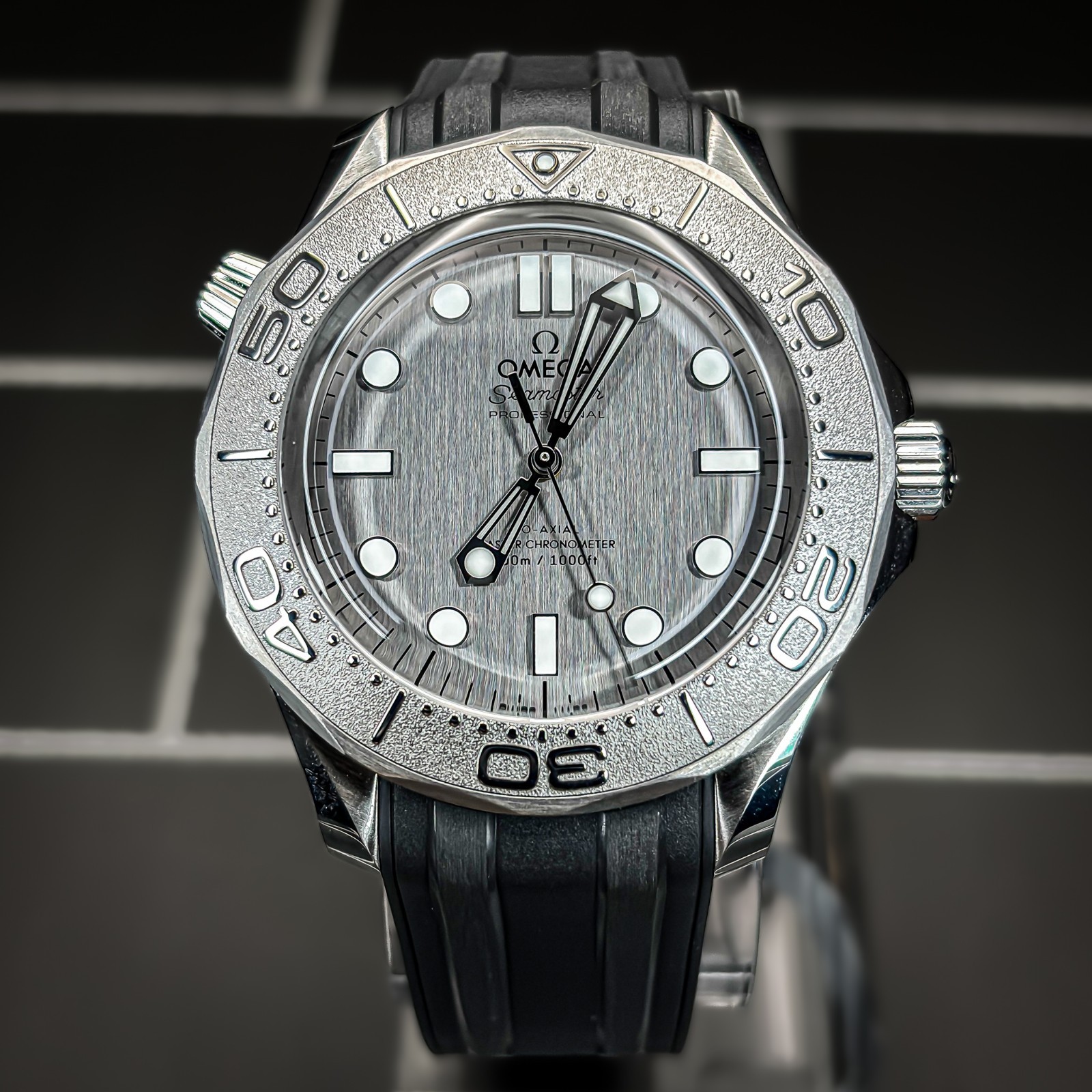 Omega Seamaster Diver 300M | Ref. 210.32.42.20.06.002 | 42mm | 2025 | Full Set