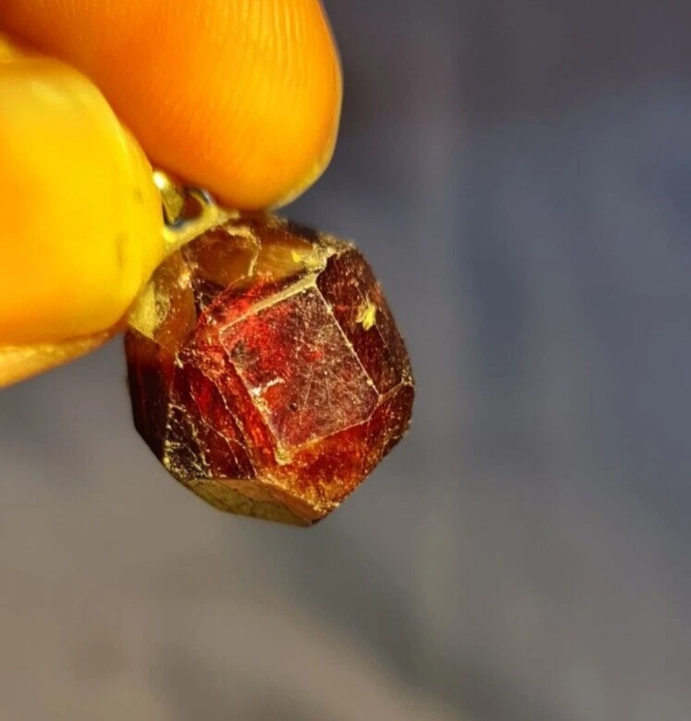 Top Quality Raw Red Almandine Garnet Pendant 925 Sterling Silver Gemstone