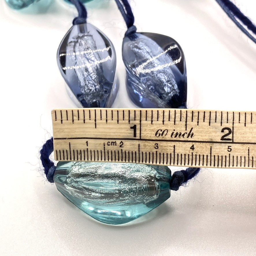 Chunky beaded necklace blue tone 92cm plastic glass effect costume jewellery