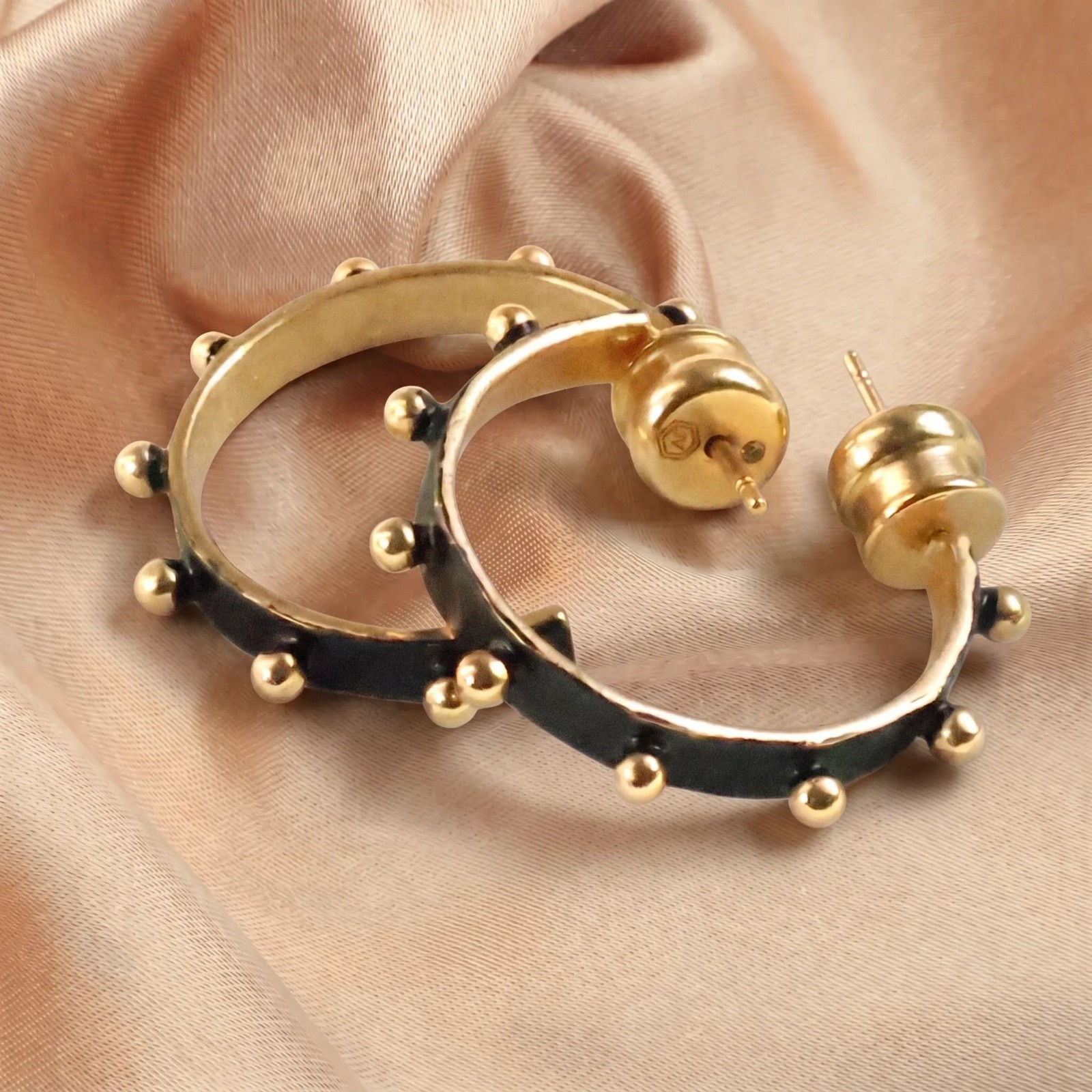 Julie Vos SoHo Mixed Metal Hoop Earrings in Gold