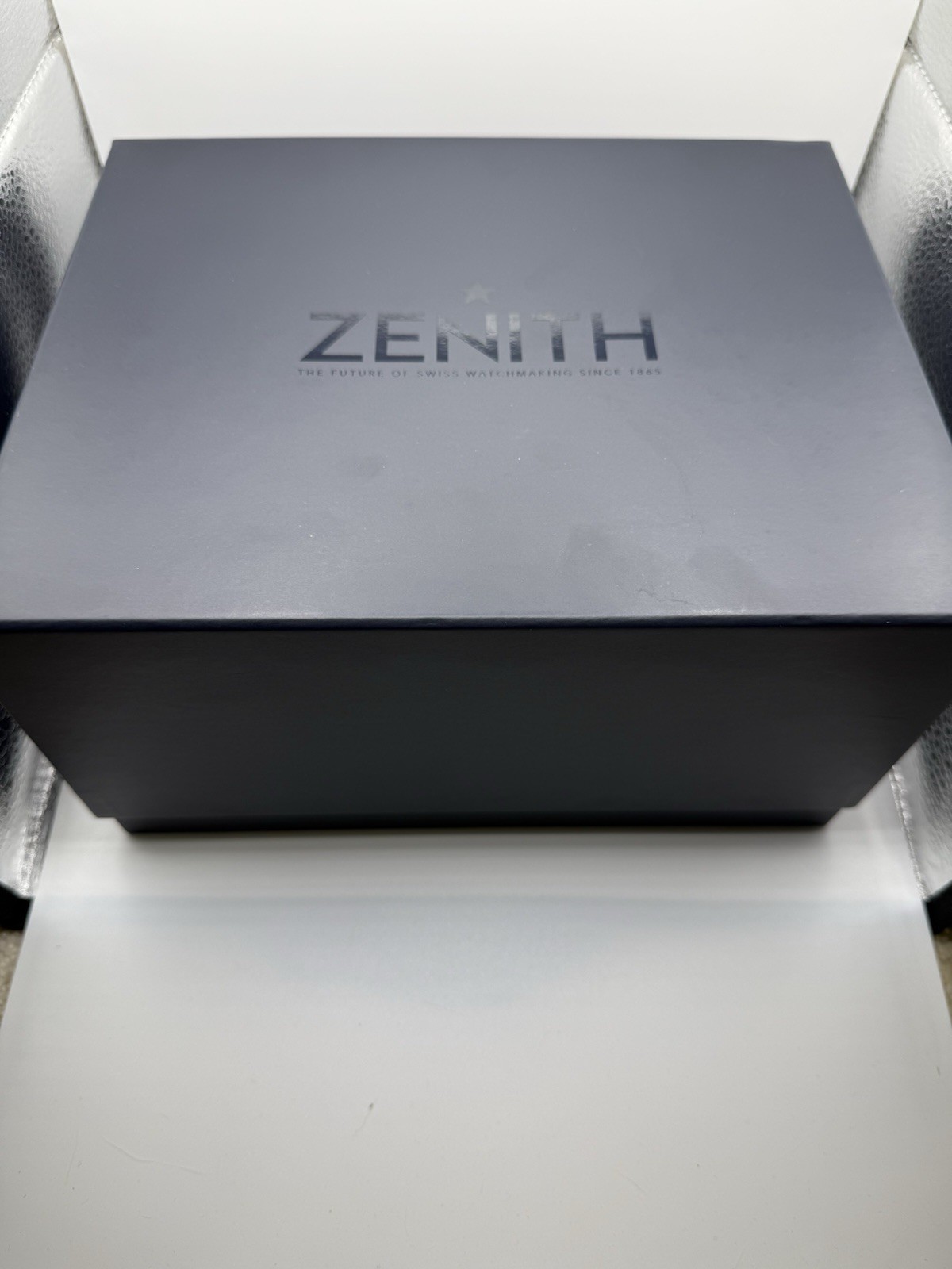 Zenith Defy Men’s Black Watch – 03.9300.3620/21.I001