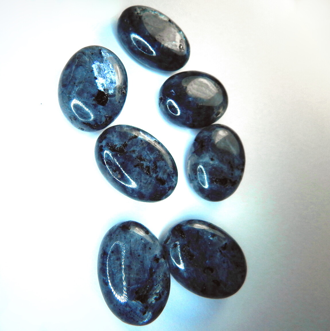15ct Larvikite Labradorite Silver Blue Flash Oval Bead Natural Mined Norway